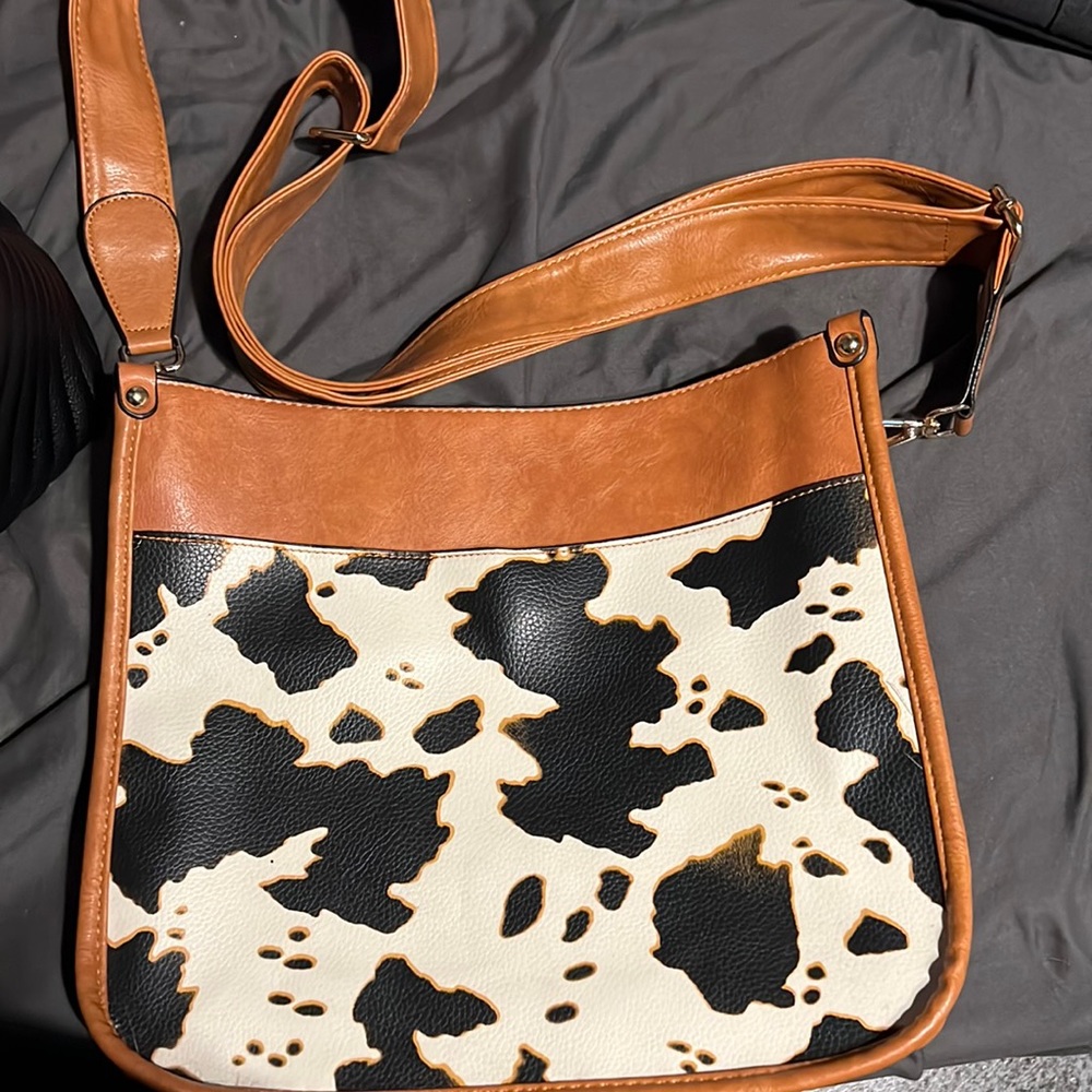 Medium purse